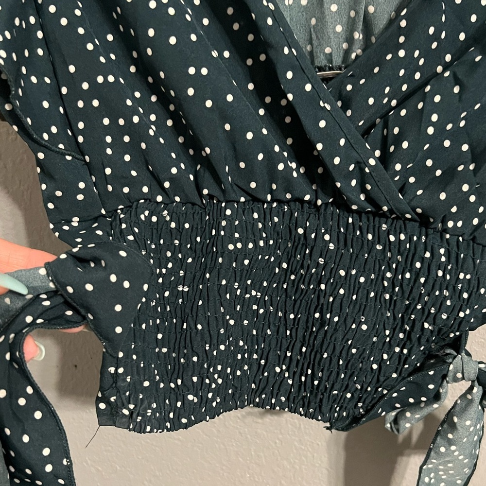 SHEIN Ruffled Crop Top - Picture 3 of 6